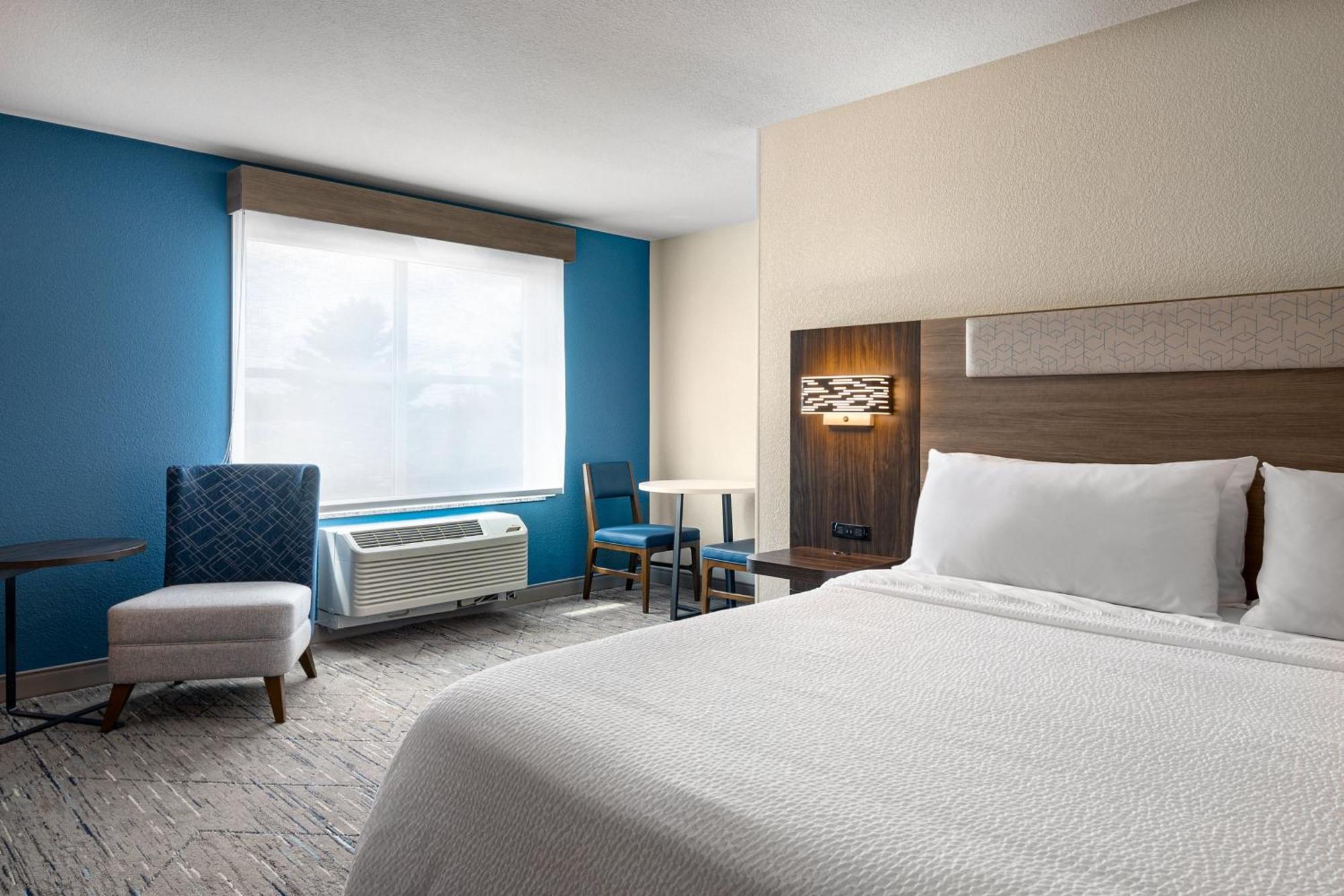 Holiday Inn Express Richmond By Ihg Exterior foto