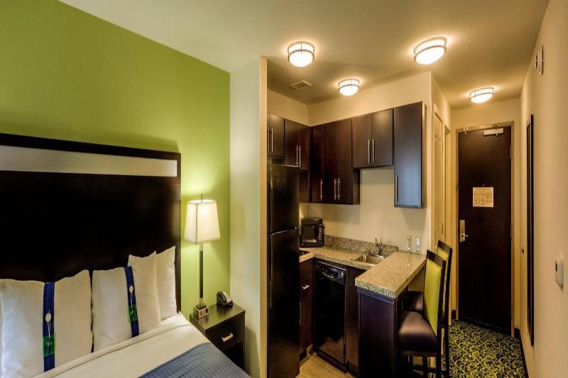 Holiday Inn Express Richmond By Ihg Exterior foto